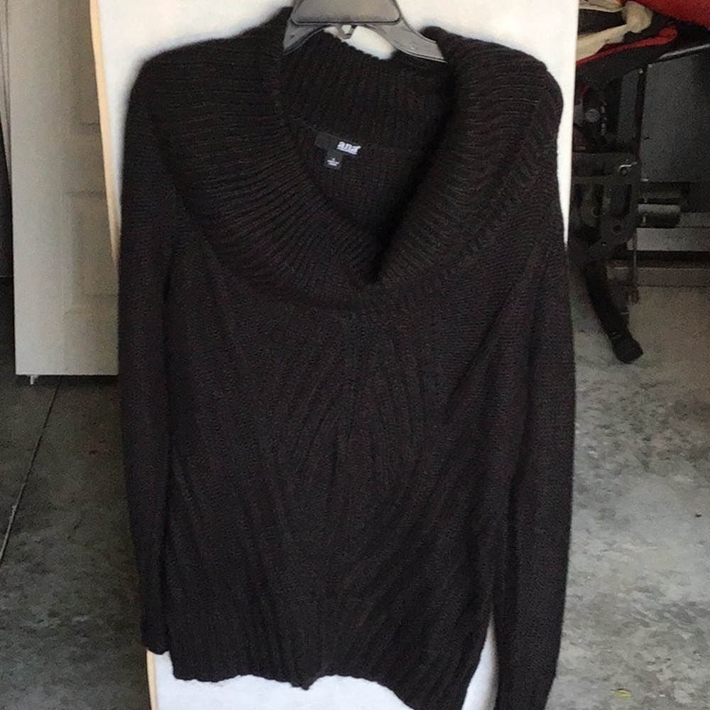 Women’s sweater new